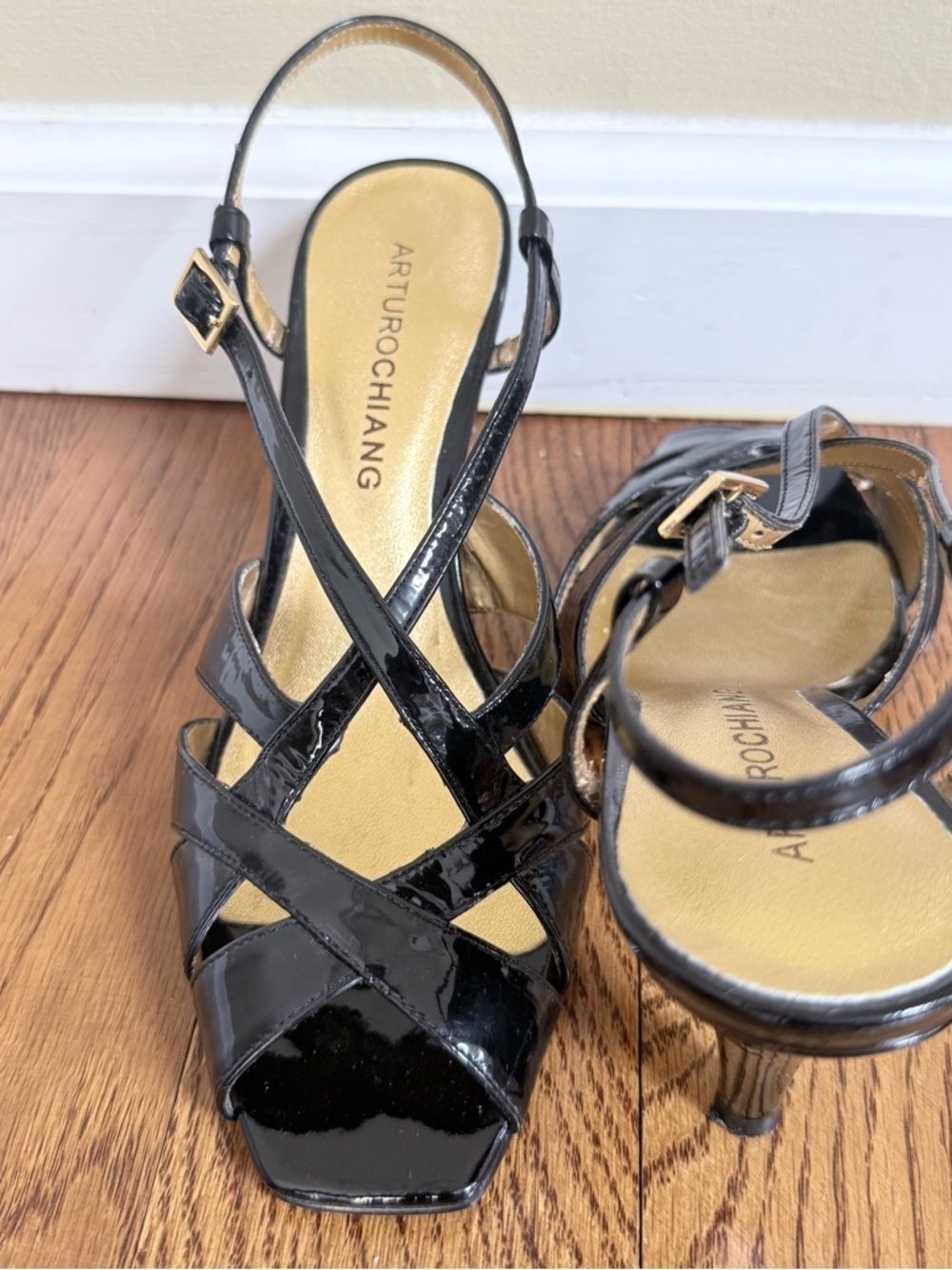 Arturo Chiang Black Soft Patent Leather Slingback Heels size 6.5 - Picture 3 of 9